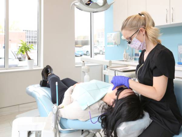 Dental Implants in Cambridge, ON – Restore Your Smile with Confidence