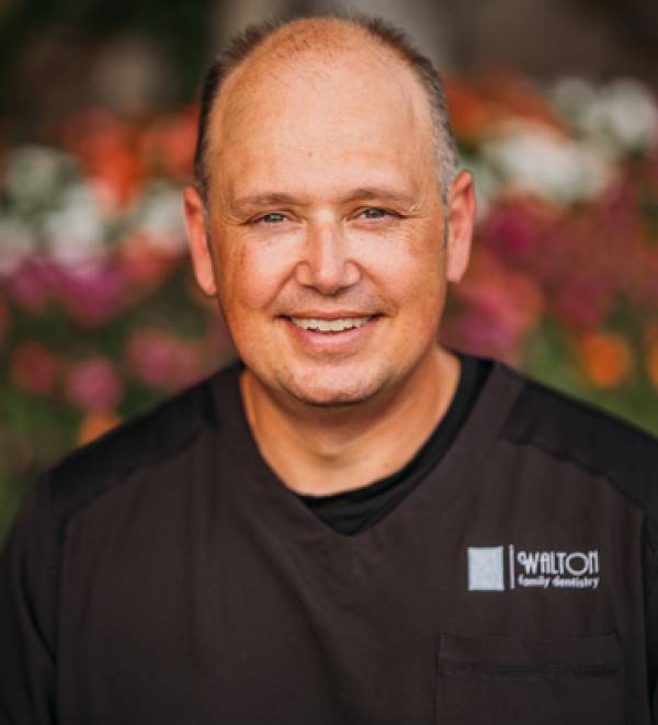 Dentist Bardstown KY – Walton Family Dentistry – Dr. Michael Walton, DMD .