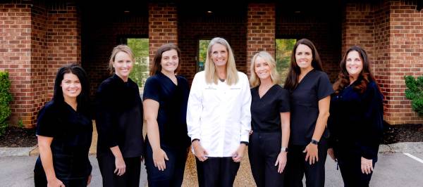 Dentist Nashville, TN – Dillard Dental Services – Dr. Leslie Dillar – team