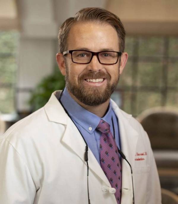 Dr.-Hendry-895×1024